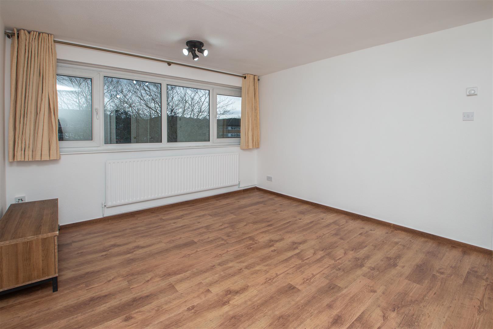 1 bed property in Conniburrow Boulevard, Conniburrow
